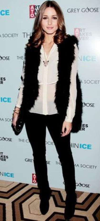 black-skinny-jeans-white-top-blouse-black-vest-fur-howtowear-fashion-style-outfit-fall-winter-necklace-pend-basic-oliviapalermo-celebrity-hairr-dinner.jpg