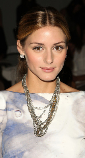 hair-oliviapalermo-style-hairr-makeup-updo-necklace-chain-sleek-studs.jpg