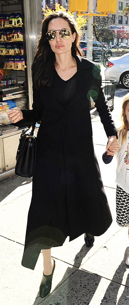 black-dress-tshirt-black-jacket-coat-black-shoe-booties-angelinajolie-fall-winter-brun-lunch.jpg