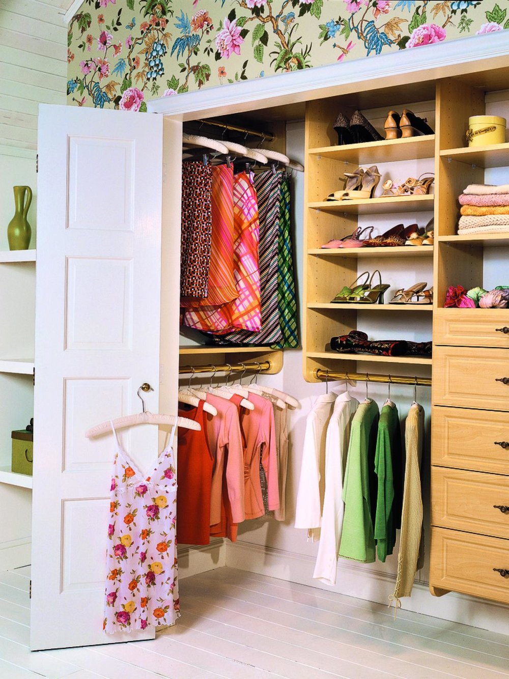 how-to-organize-your-clothes-wardrobe-storage-shelves-handbags-shoes-folded-california-closets.jpeg