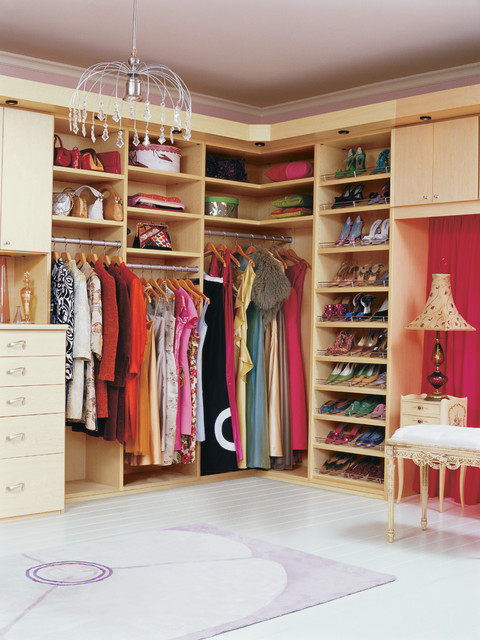 how-to-organize-your-clothes-wardrobe-storage-shelves-handbags-shoes-folded-space.jpg