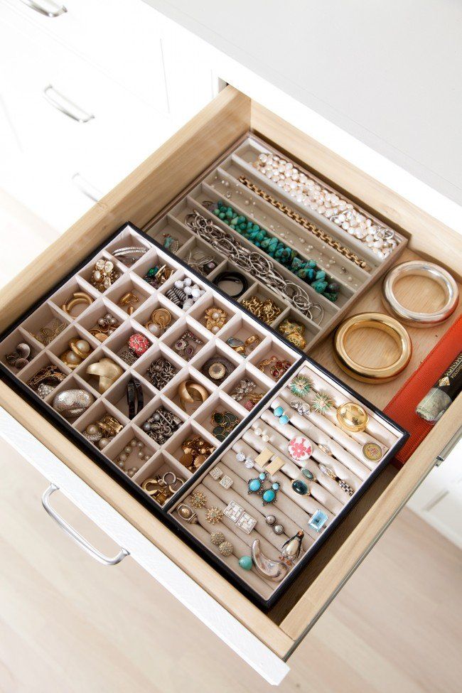 jewelry-drawers-how-to-organize-jewelry-closet-wardrobe-earrings-rings-necklaces-storage-arrange.jpg