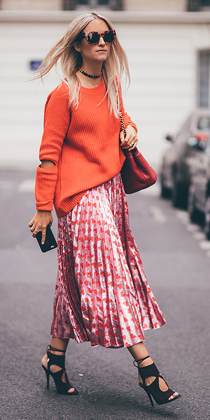 Orange pullover sweaters | HOWTOWEAR Fashion