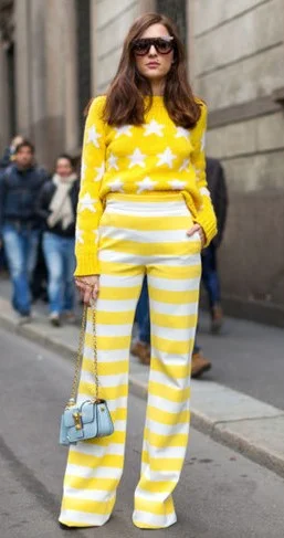 outfits with yellow sweater