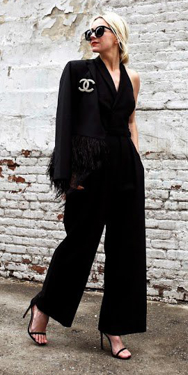 2 Easy Ways to Style a Black Jumpsuit for Summer - Curated by Kirsten