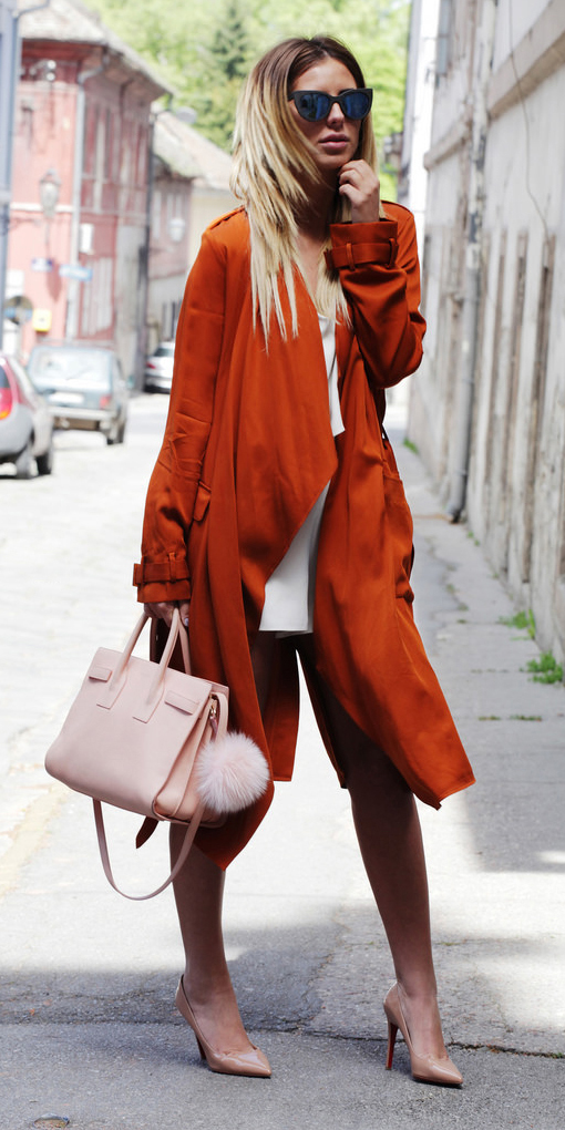 white-mini-skirt-sun-blonde-peach-bag-tan-shoe-pumps-orange-jacket-coat-trench-spring-summer-lunch.jpg