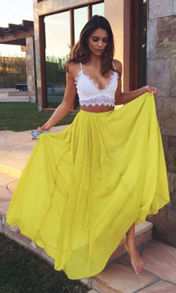 25 Ways To Wear A Maxi Skirt For Effortless, Cool Girl Looks