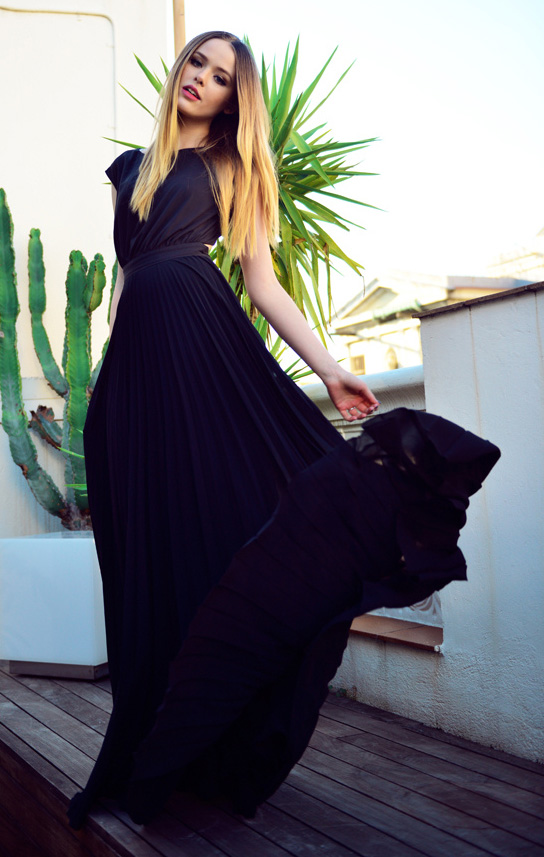 Black maxi skirts | HOWTOWEAR Fashion