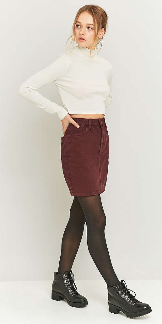 Black Wool Tights with Burgundy Mini Skirt Outfits (5 ideas
