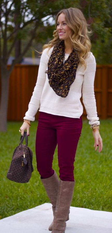burgundy jeggings outfit