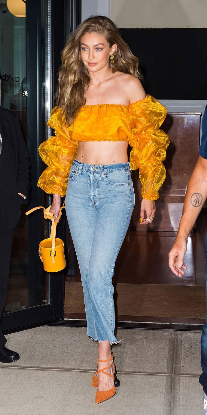 light blue jeans with mustard top