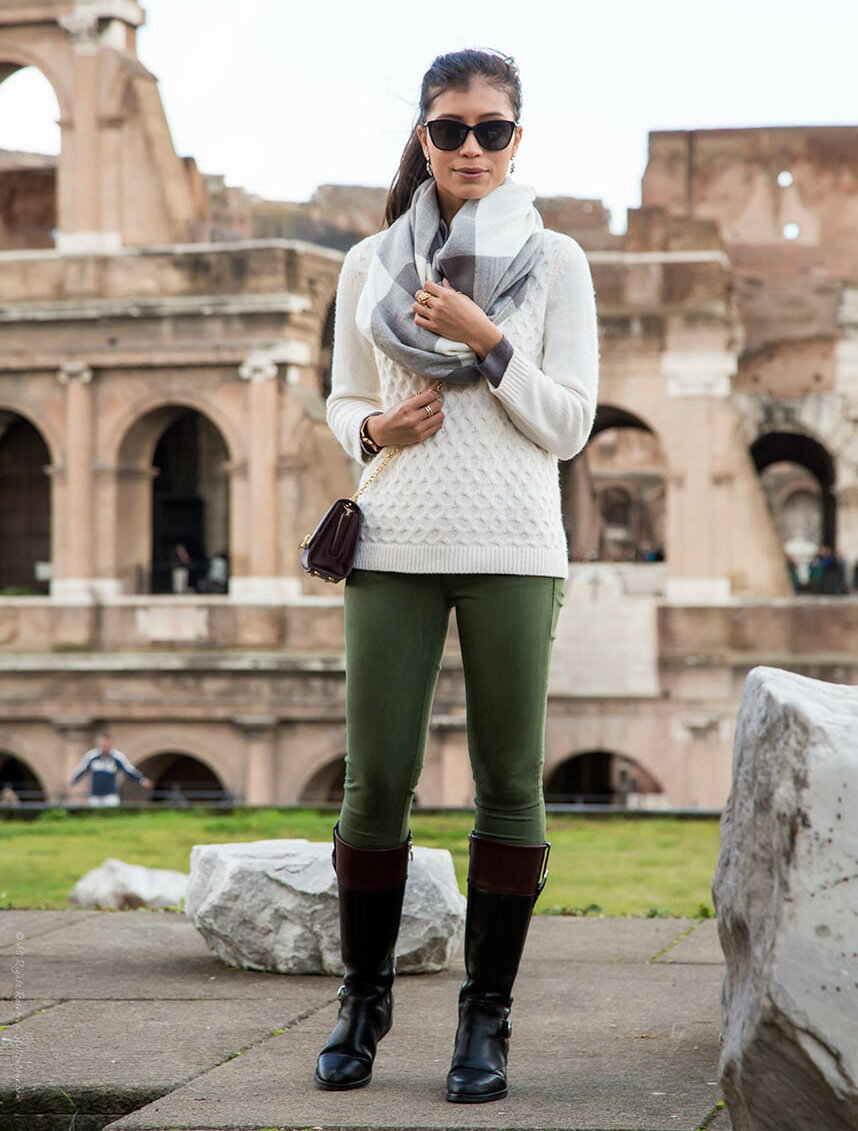 green-olive-skinny-jeans-white-sweater-white-scarf-plaid-layer-sun-brun-black-bag-black-shoe-boots-fall-winter-italy-weekend.jpg