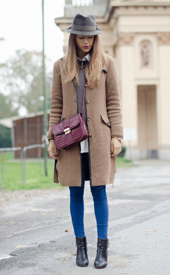 blue-navy-skinny-jeans-camel-jacket-coat-burgundy-bag-grayl-sweater-hat-blonde-white-collared-shirt-black-shoe-booties-fall-winter-lunch-italy.jpg