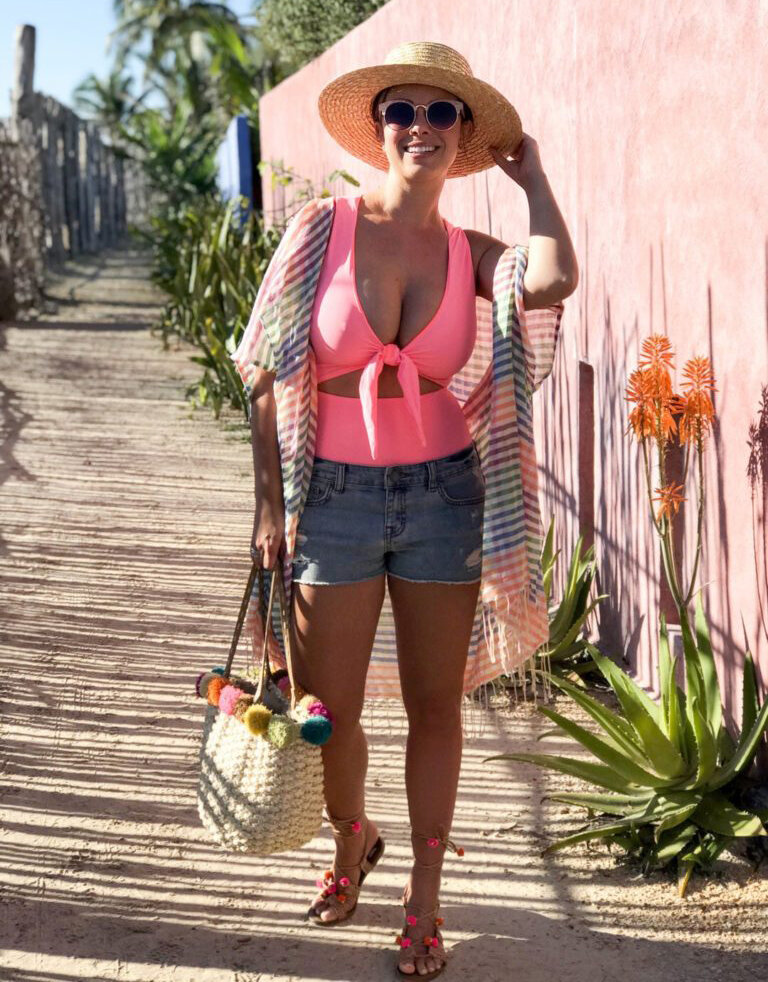 what-to-wear-in-mexico-pack-travel-suitcase-dress-hat-trip-tropical-vacation-style-wardrobe-mexican-spanish-x1024.jpg