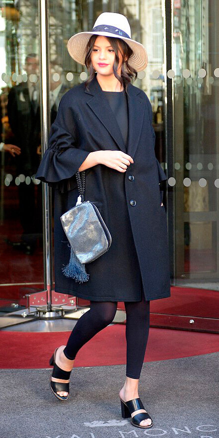 black-leggings-black-top-gray-bag-clutch-bun-wear-style-fashion-spring-summer-black-shoe-sandalh-selenagomez-paris-hat-black-jacket-coat-brun-classic-lunch.jpg