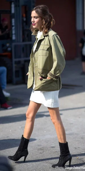 Alexa Chung: British tomboy | HOWTOWEAR Fashion