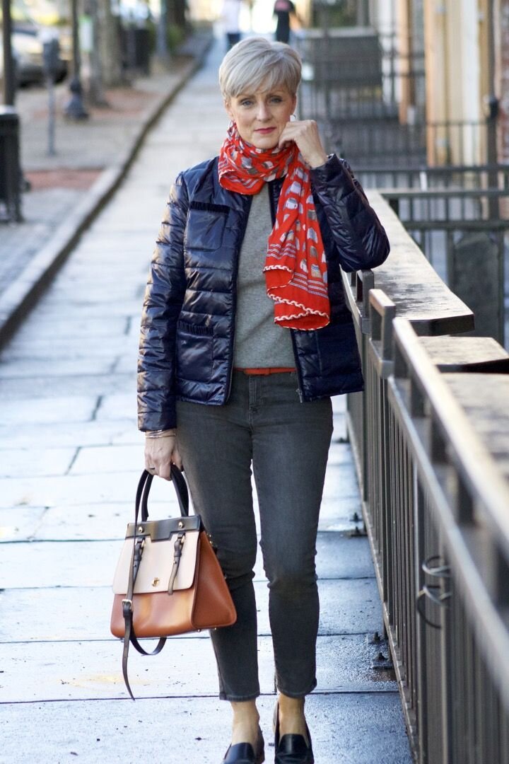 fall-winter-grayhair-grayd-skinny-jeans-red-scarf-print-puffer-layer-weekend.jpg