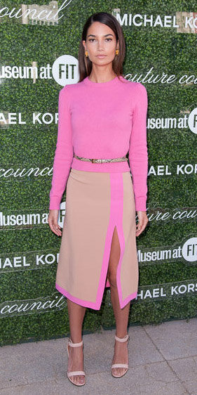 tan-midi-skirt-pink-magenta-sweater-belt-slit-tan-shoe-sandalh-spring-summer-brun-dinner.jpg