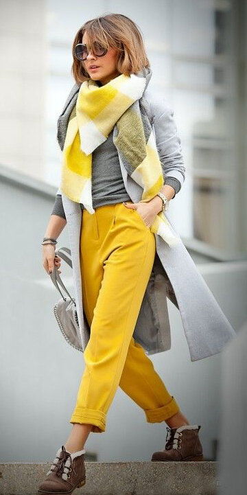yellow-joggers-pants-grayl-jacket-coat-yellow-scarf-plaid-hairr-bob-sun-brown-shoe-booties-fall-winter-weekend.jpg