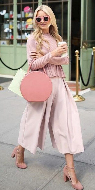 pink-light-culottes-pants-pink-bag-blonde-sun-pink-shoe-pumps-mono-pink-light-sweater-spring-summer-lunch.jpg