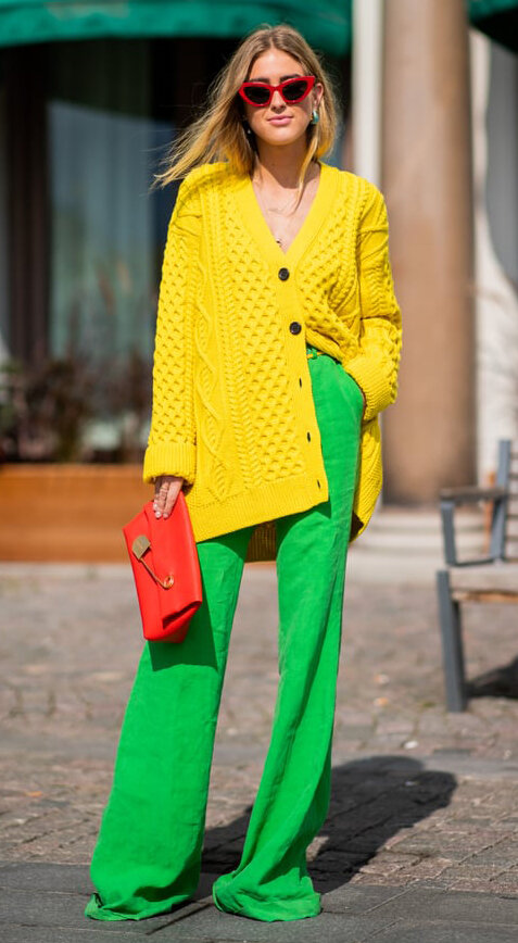 green-emerald-wideleg-pants-yellow-cardiganl-blonde-sun-red-bag-clutch-fall-winter-lunch.jpg