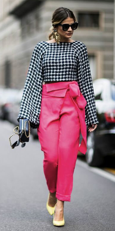 pink-magenta-joggers-pants-paperbag-houndstooth-print-black-top-blonde-pony-sun-yellow-shoe-pumps-spring-summer-lunch.jpg