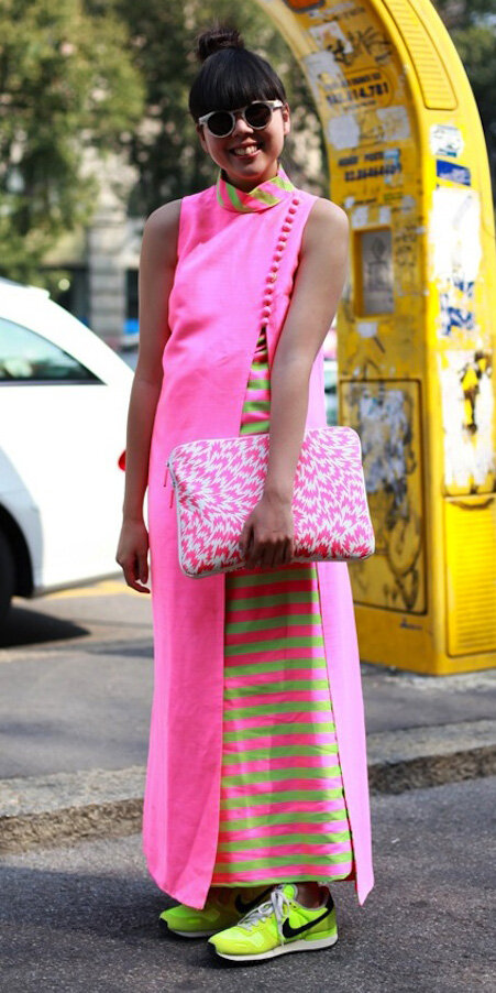 pink-magenta-dress-maxi-green-shoe-sneakers-pink-bag-clutch-brun-sun-spring-summer-lunch.jpg