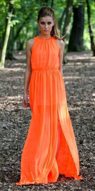 what-to-wear-for-a-summer-wedding-guest-outfit-orange-dress-maxi-hairr-pony-dinner.jpg