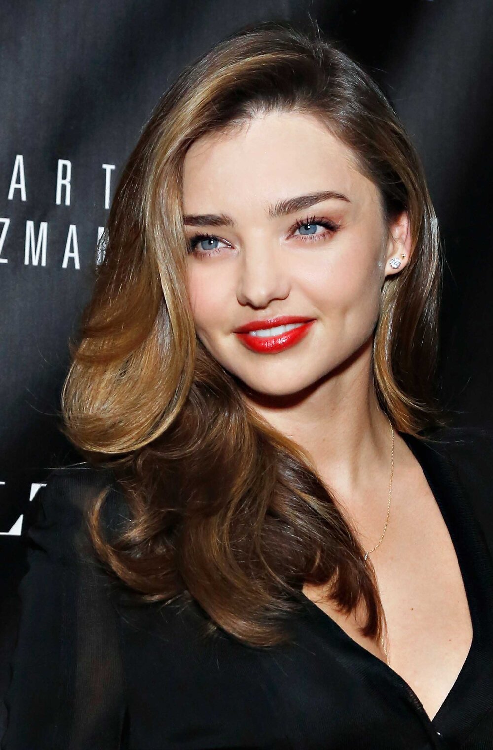 hair-makeup-style-mirandakerr-wavy-sidepart.jpg