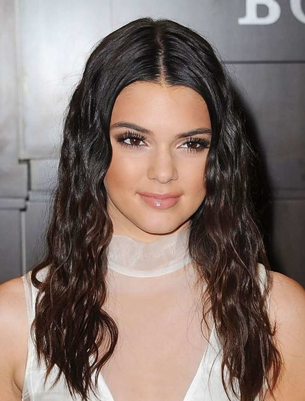 Kendall-Jenners-Hairstyles-Haircuts-for-2018-13.jpg