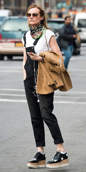 black-jumpsuit-white-tee-green-emerald-scarf-neck-black-shoe-brogues-camel-jacket-coat-overalls-dianekruger-howtowear-fashion-style-outfit-fall-winter-lunch.jpg