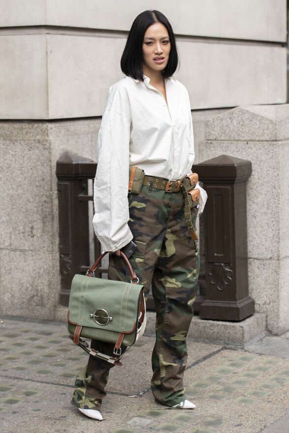 Olive green chinos | HOWTOWEAR Fashion