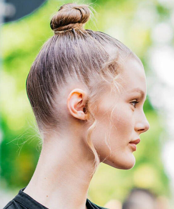 The Ultimate Guide to High Buns | HOWTOWEAR Fashion