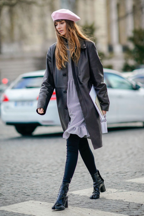 black-skinny-jeans-beret-hairr-black-shoe-booties-black-jacket-coat-leather-fall-winter-lunch.jpg