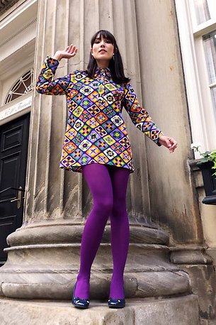 colored tights  Purple tights outfit, Winter fashion outfits