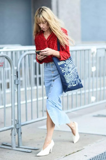 20+ Best Outfit Ideas For What To Wear With Blue Skirts | Panaprium