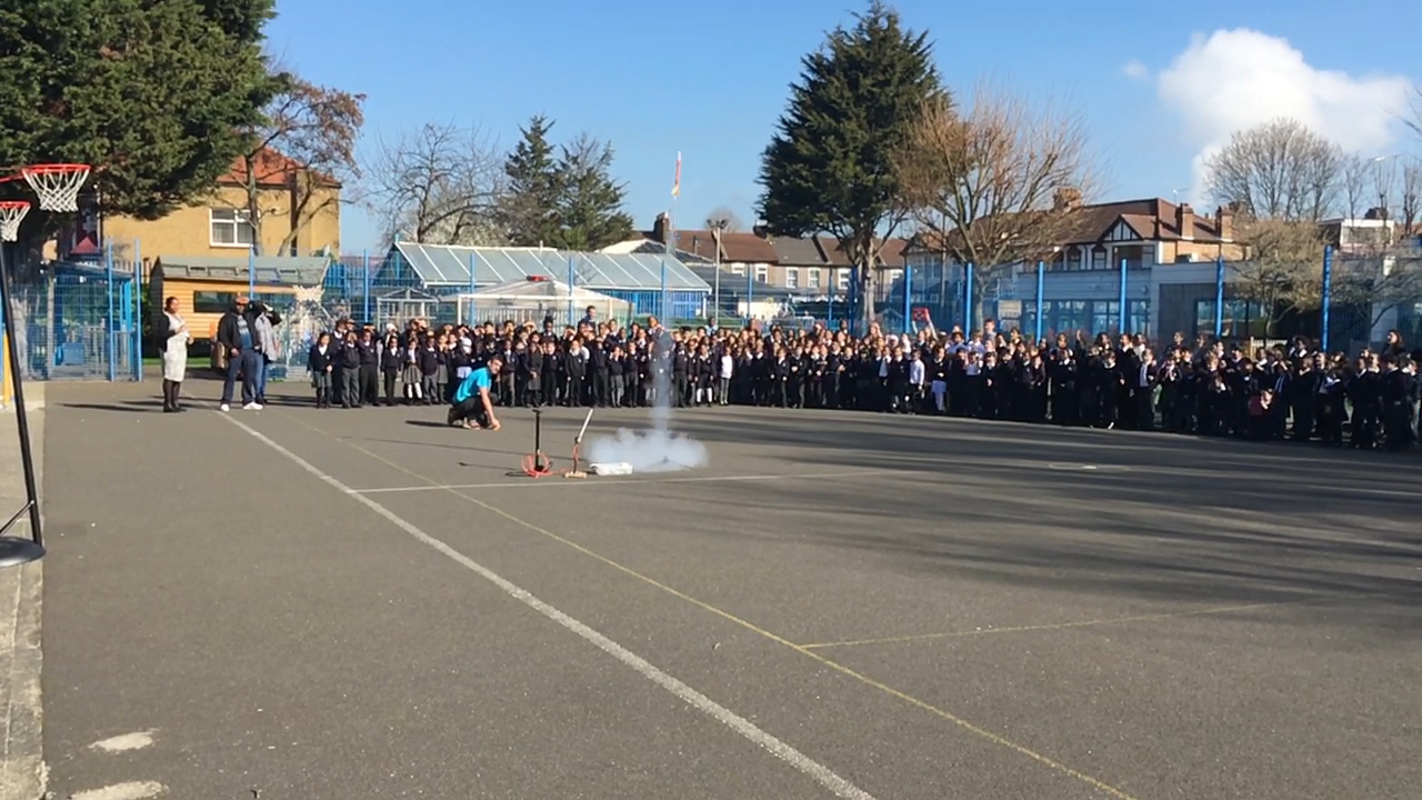 Rocket Kids Lea Valley launch.jpg