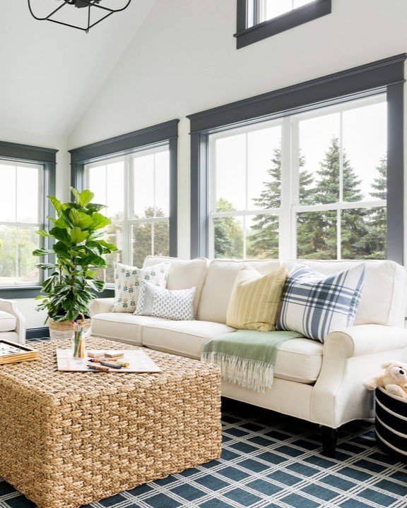 The bonus room in our #LakevilleFarmhouse is so unique with its big windows, and fun blue trim and carpet. 💙

#bonusroom #bonusroomdesign #customhomes #homebuilder #mnhomes