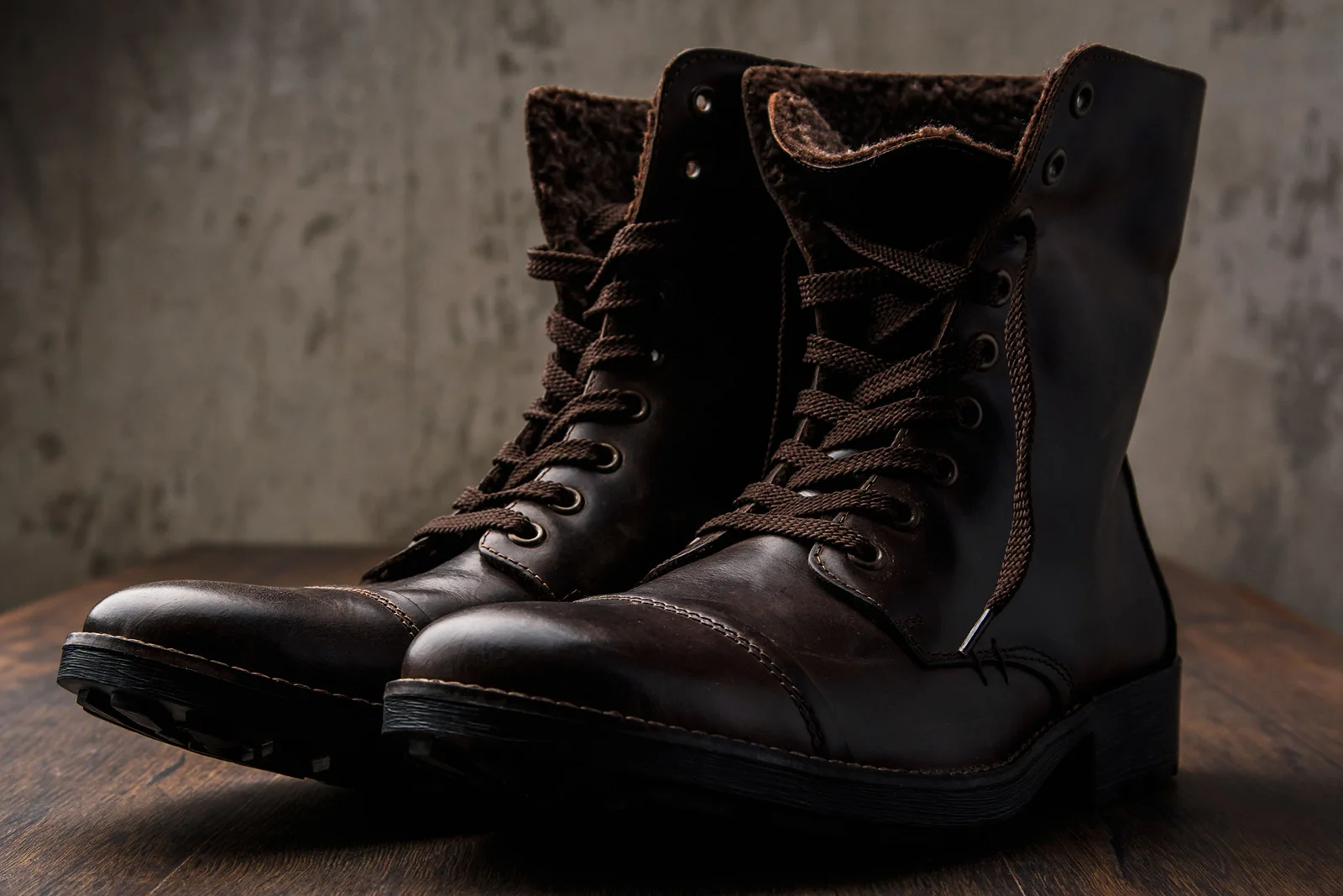 Boot Oil 101 Best Oil for Leather Boots — FindYourBoots