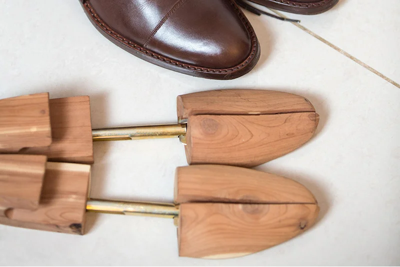 cedar-boot-shoe-tree-how-to-store-your-boots.jpg