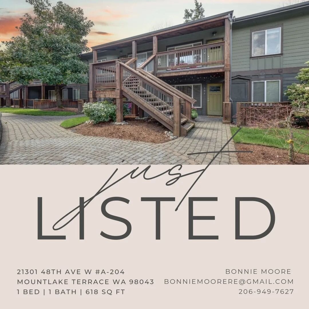 $325,000
1 bed/1 bath/618 sq ft
.
21301 48th Ave W Unit A-204
Mountlake Terrace,&nbsp;WA&nbsp;98043
.
Private, light-filled, top floor unit with vaulted ceilings and overlooking the serene pool and resort-style grounds. Open floor plan with laminate 