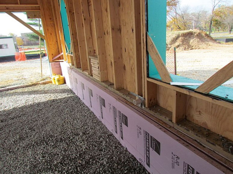 XPS vs EPS vs Polyiso Below Grade: How to Choose Rigid Insulation for Foundation Walls and Slabs