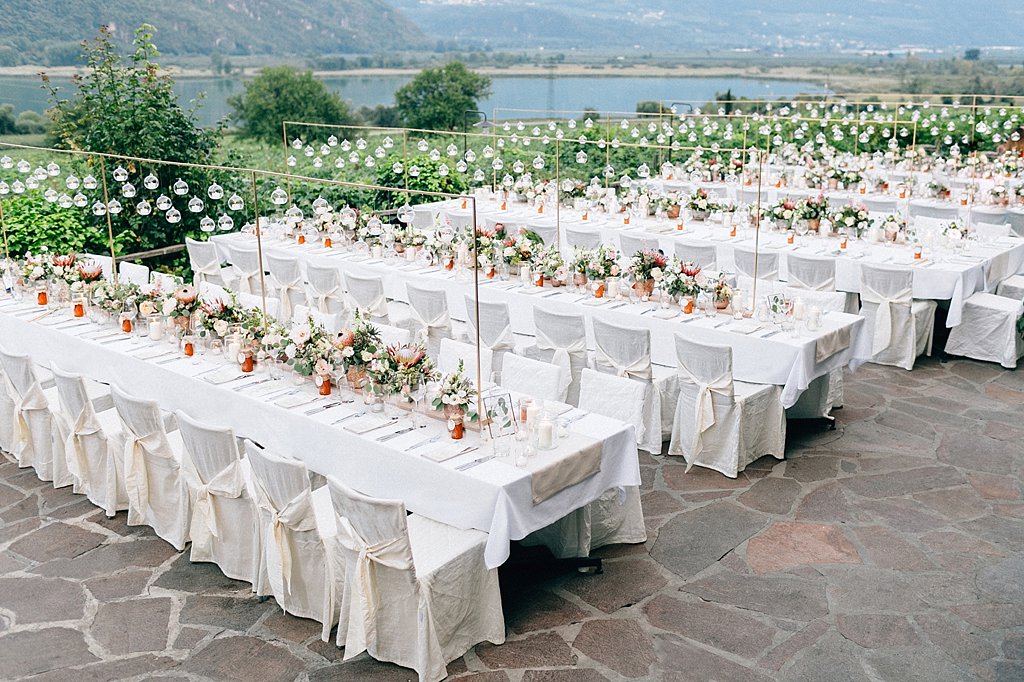 Eine mediterrane Hochzeit in den italienischen Weinbergen
