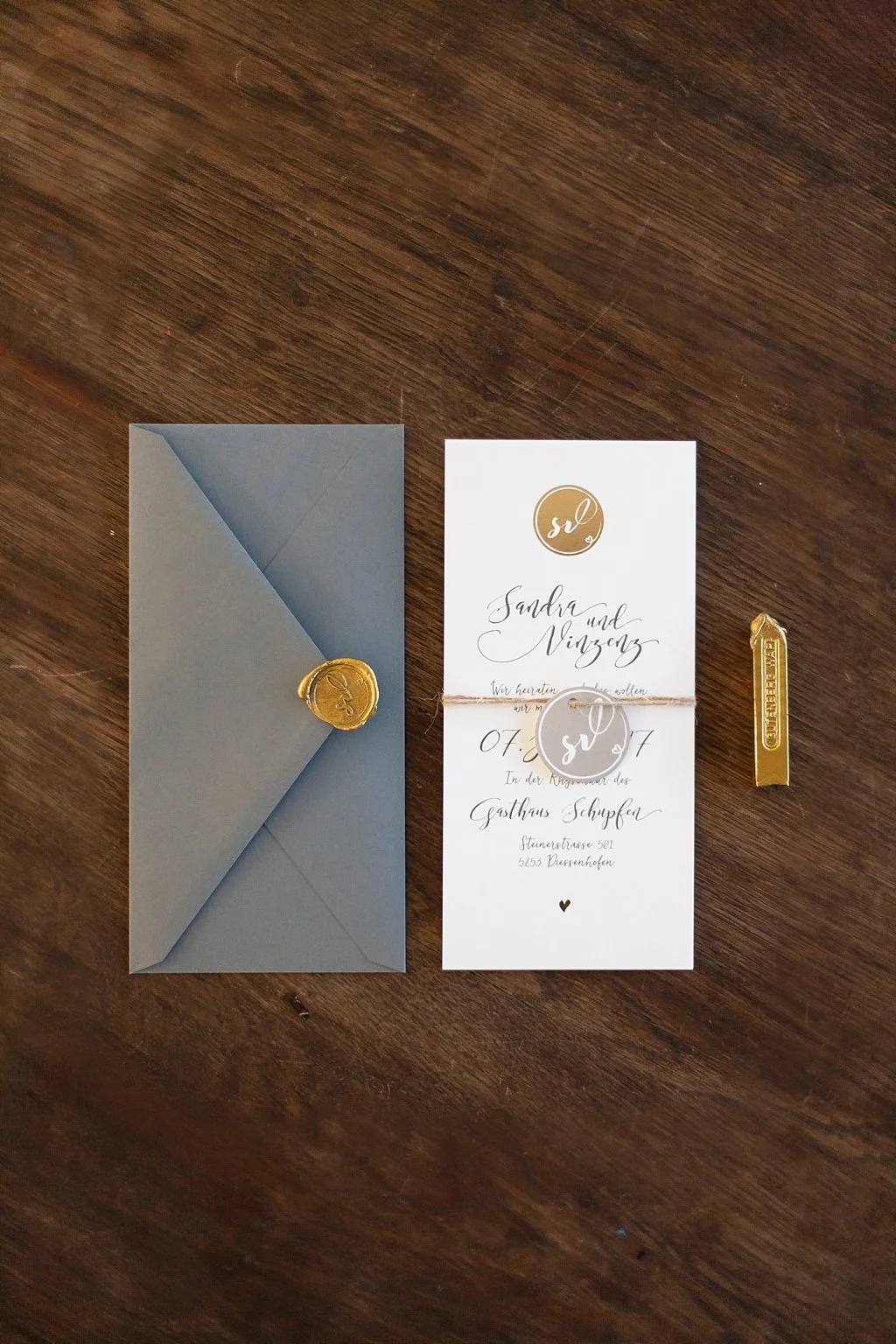 Edle Papeterie Grau-Gold mit Siegelstempel