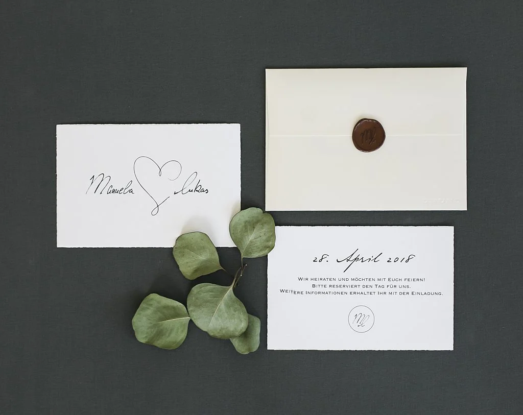 Büttenpapier trifft auf Schimmer und Bronze-Metallic