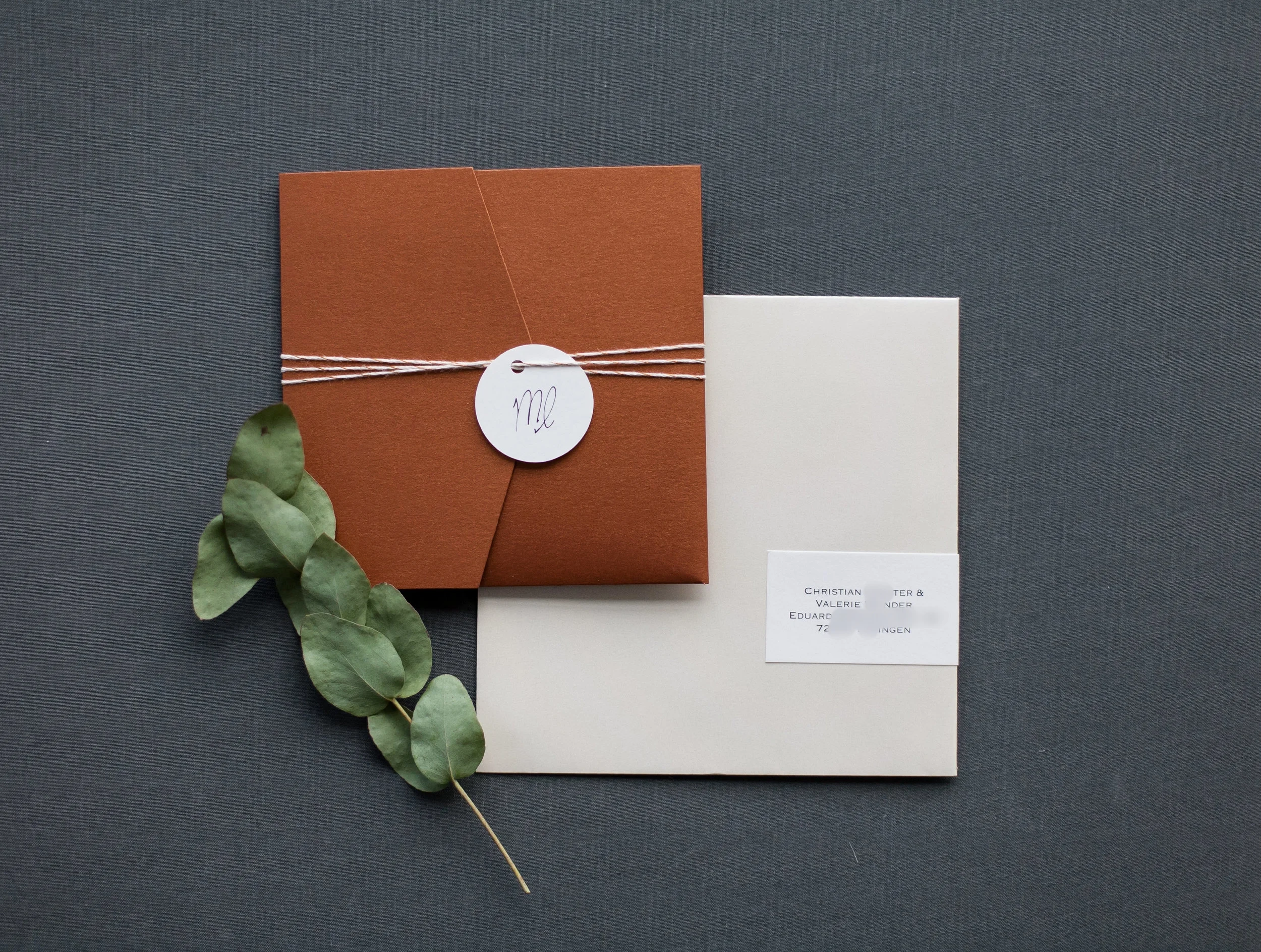 Gold Hochzeitspapeterie Anmut Und Sinn Eventstyling Dekoverleih Floristik Papeterie