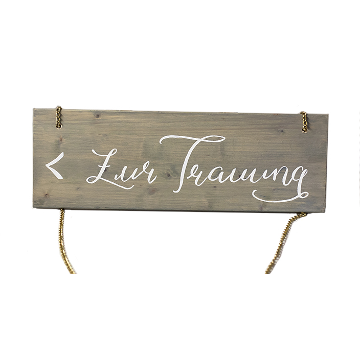 Wegweiser Schild Grau weiß Zur Trauung.jpg