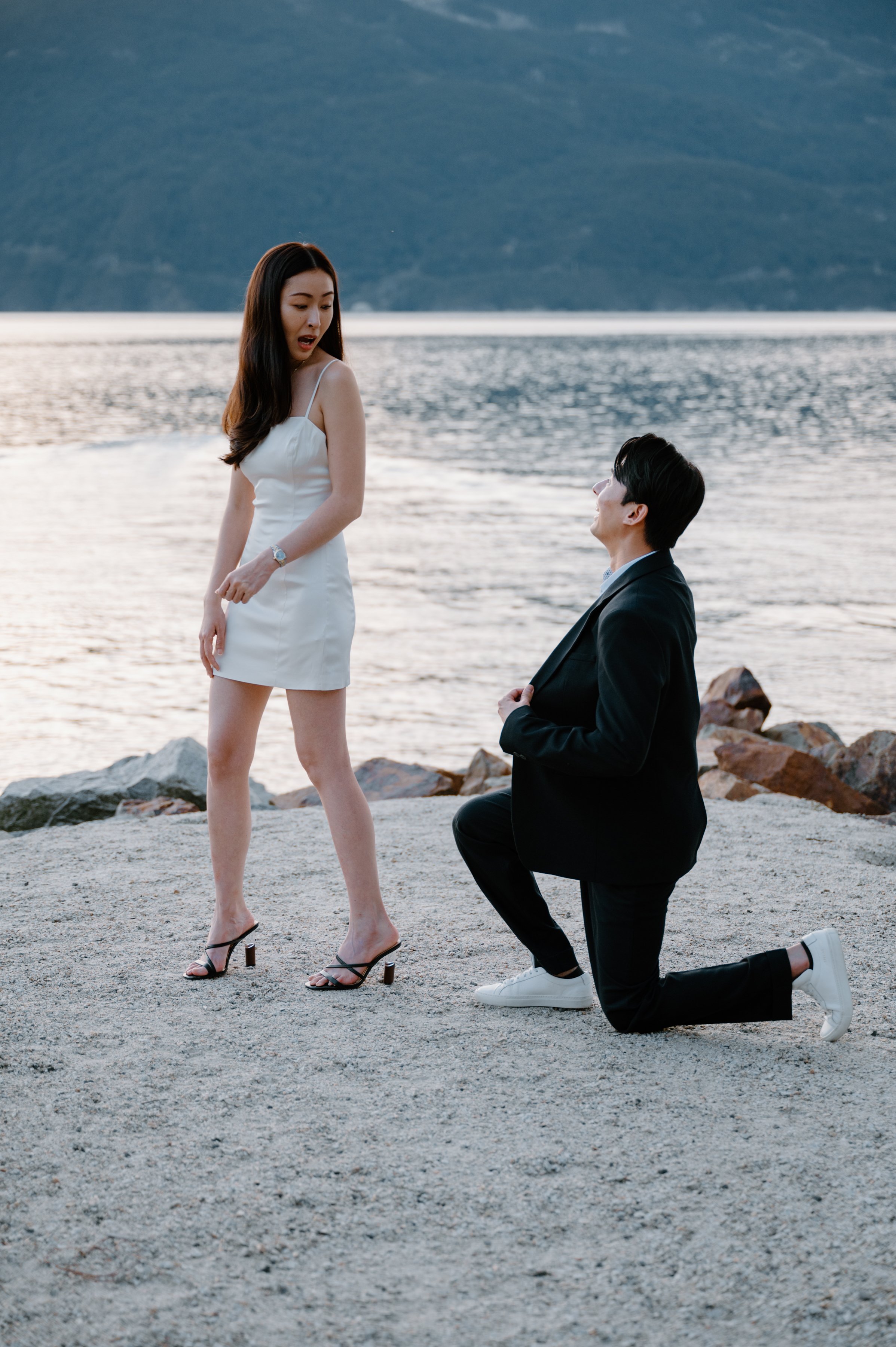 RosewoodStudios-PorteauCove-BCEngagement-BCWeddingPhotographer-Vancouver-Wedding-Photographer-Proposal-24.jpg