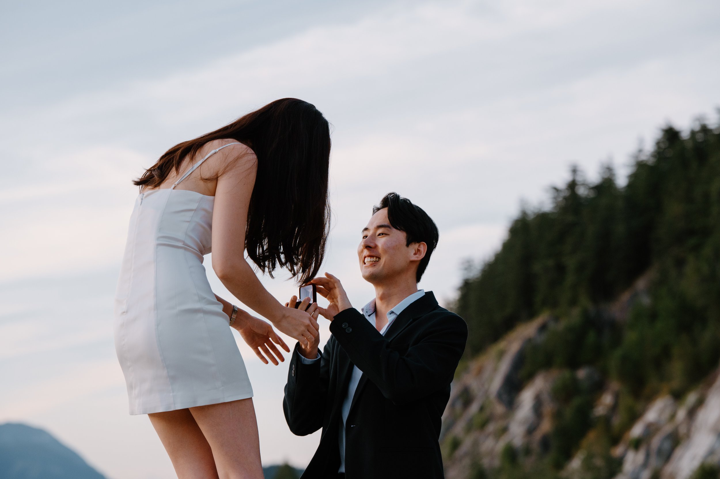 RosewoodStudios-PorteauCove-BCEngagement-BCWeddingPhotographer-Vancouver-Wedding-Photographer-Proposal-28.jpg