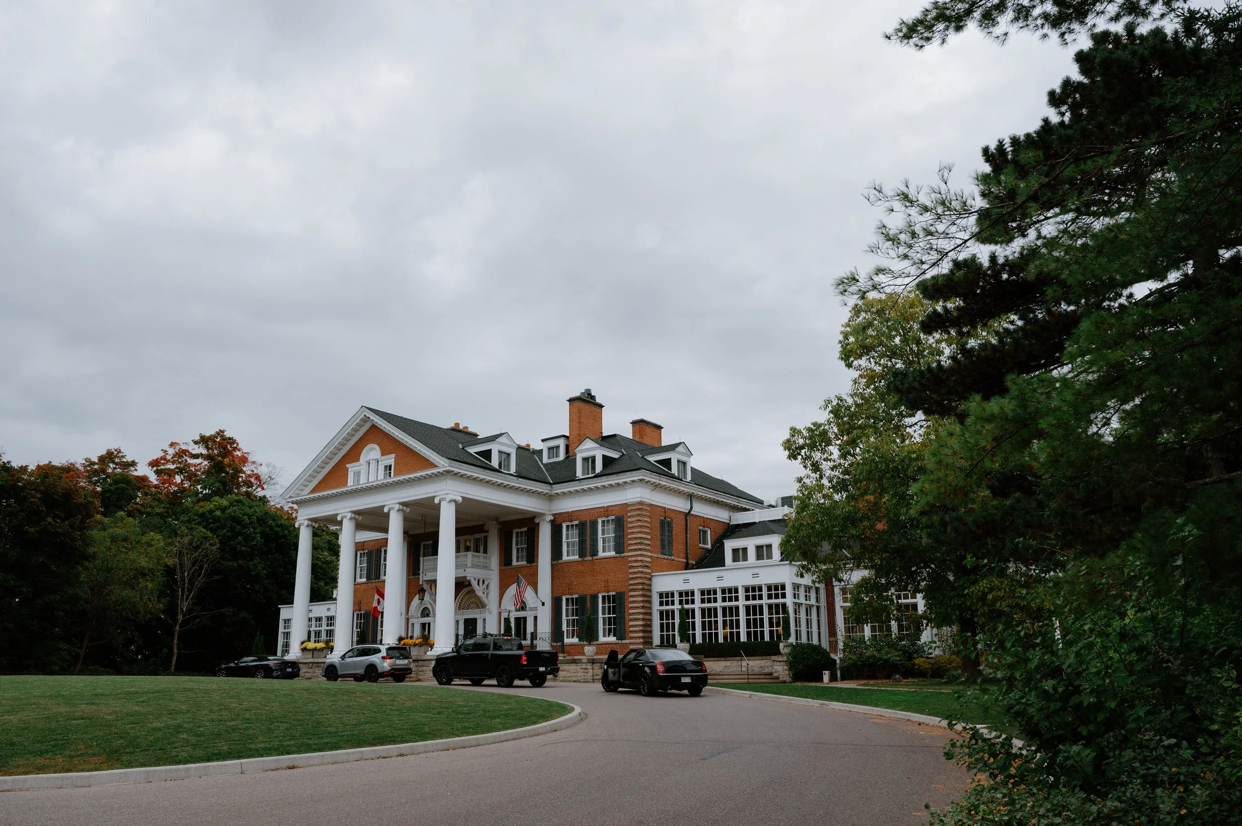 Exterior of Langdon Hall Country House Hotel in Cambridge, Ontario, a stunning wedding venue
